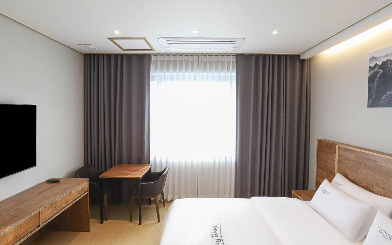 Hotel Grand Bay Boryeong Esterno foto