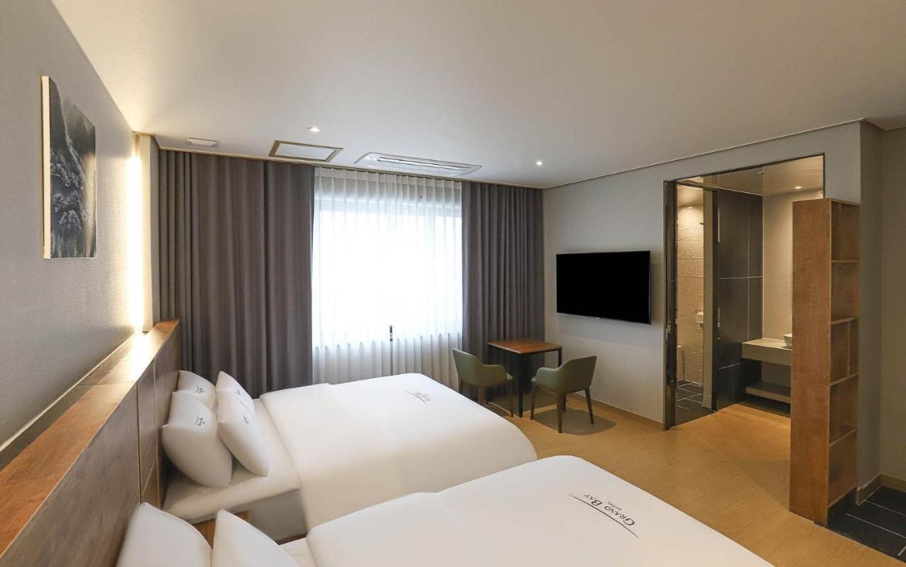 Hotel Grand Bay Boryeong Esterno foto