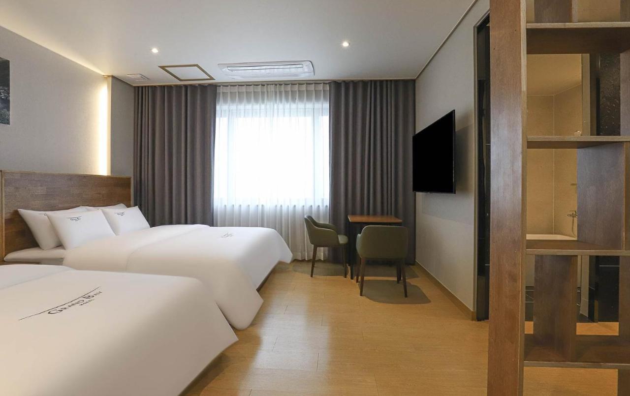 Hotel Grand Bay Boryeong Esterno foto